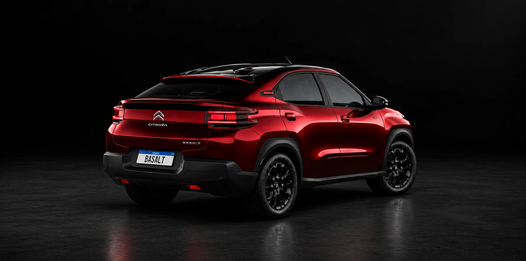 Citroën Basalt vermelho, vista traseira